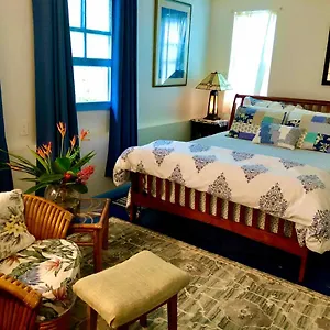 Eco-Boutique Guest House At Aloha Boutique Hotel Holiday home